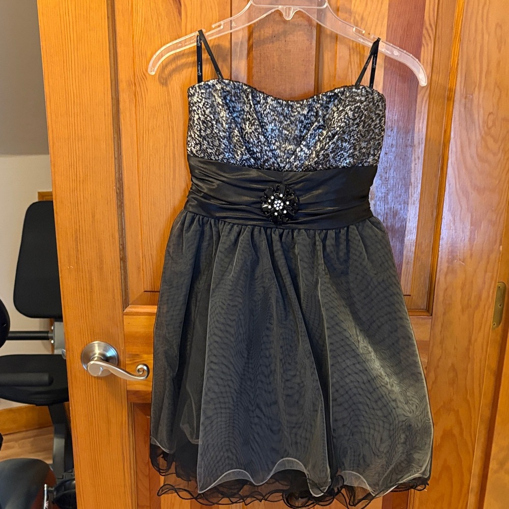 Speechless Strapless Black and Silver Dress